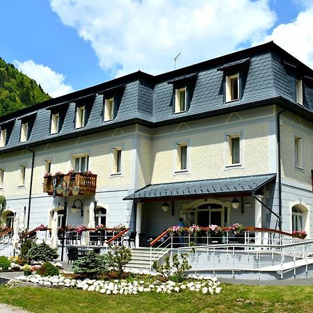 Hotel Saisera 文布鲁纳 外观 照片