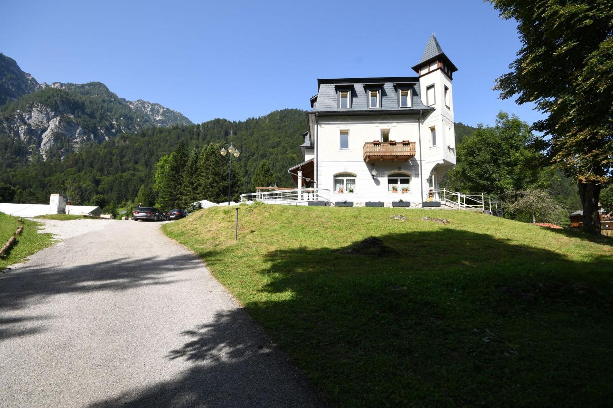 Hotel Saisera 文布鲁纳 外观 照片