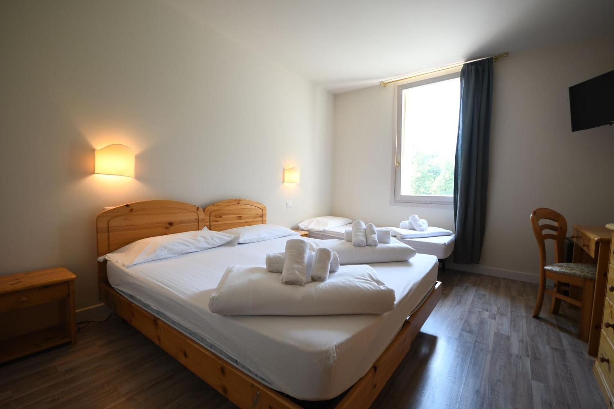 Hotel Saisera 文布鲁纳 外观 照片