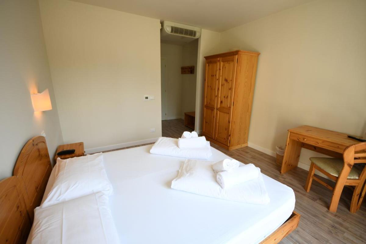 Hotel Saisera 文布鲁纳 外观 照片